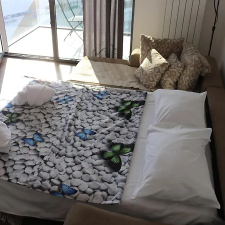 Planet Royal & * Ni