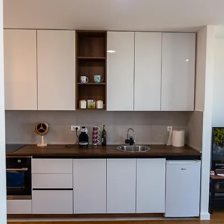 Planet Royal & * Ni